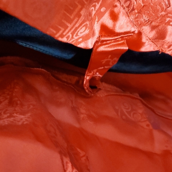 Red Long Kimono - Picture 10 of 10